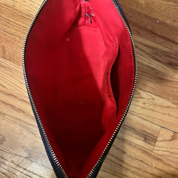 Rothy’s vanity pouch - Picture 5 of 5